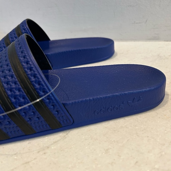 New with tags Adidas Adilette blue and black slides. Size 7 USA women’s - Picture 4 of 8